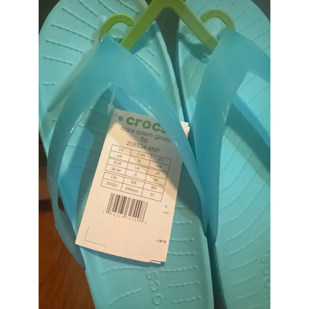 NEW Crocs Splash Glossy Flip Flops Women's Size 8 Lightweight Comfort Sandals
